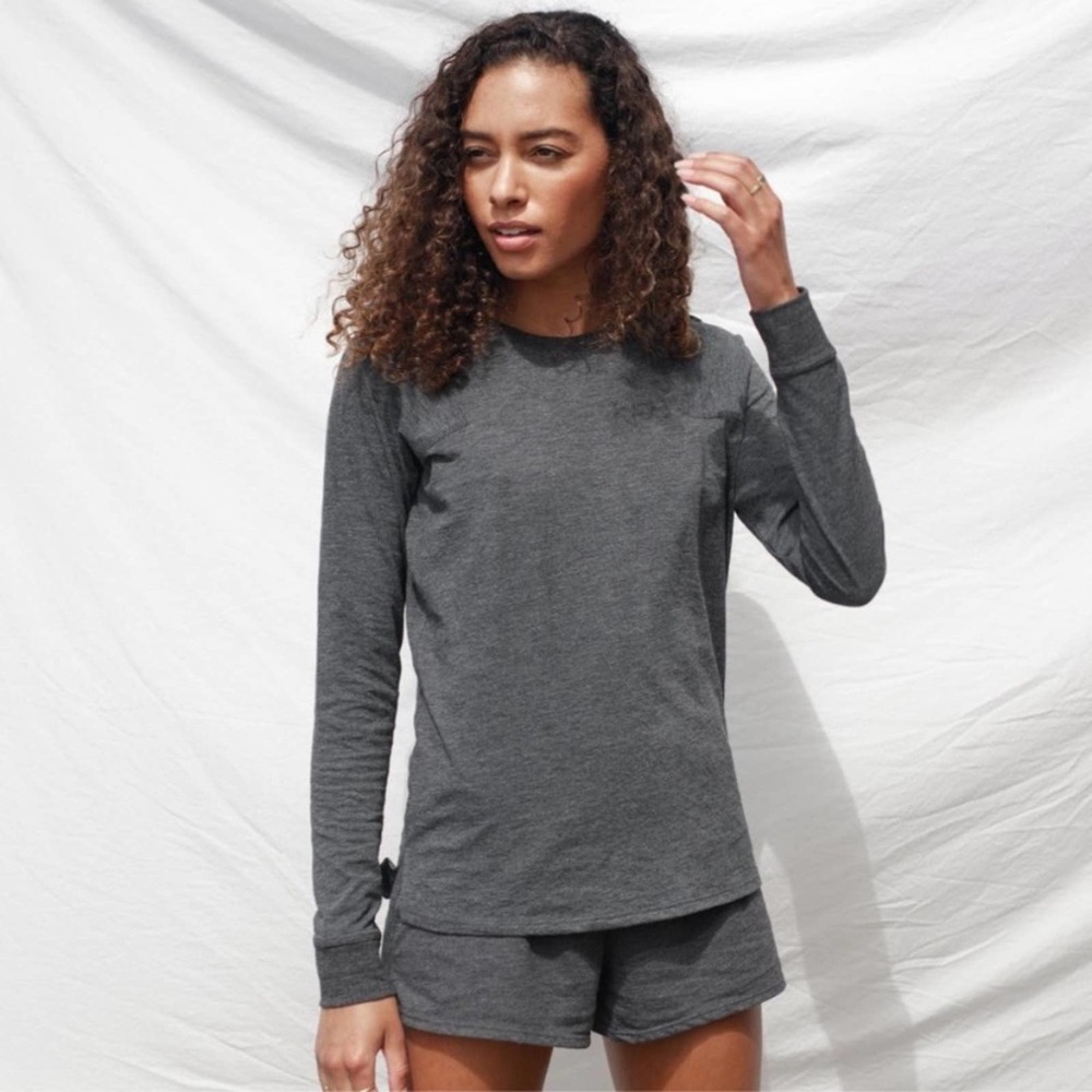 LUNYA Restore Long Sleeve Crew Neck Shirt Mercurial Gray Size XS